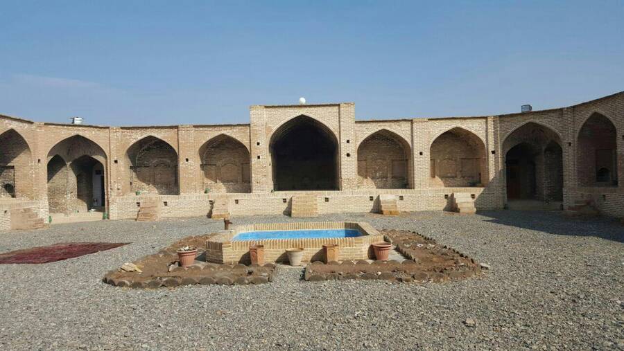 کاروانسرای پاسنگان